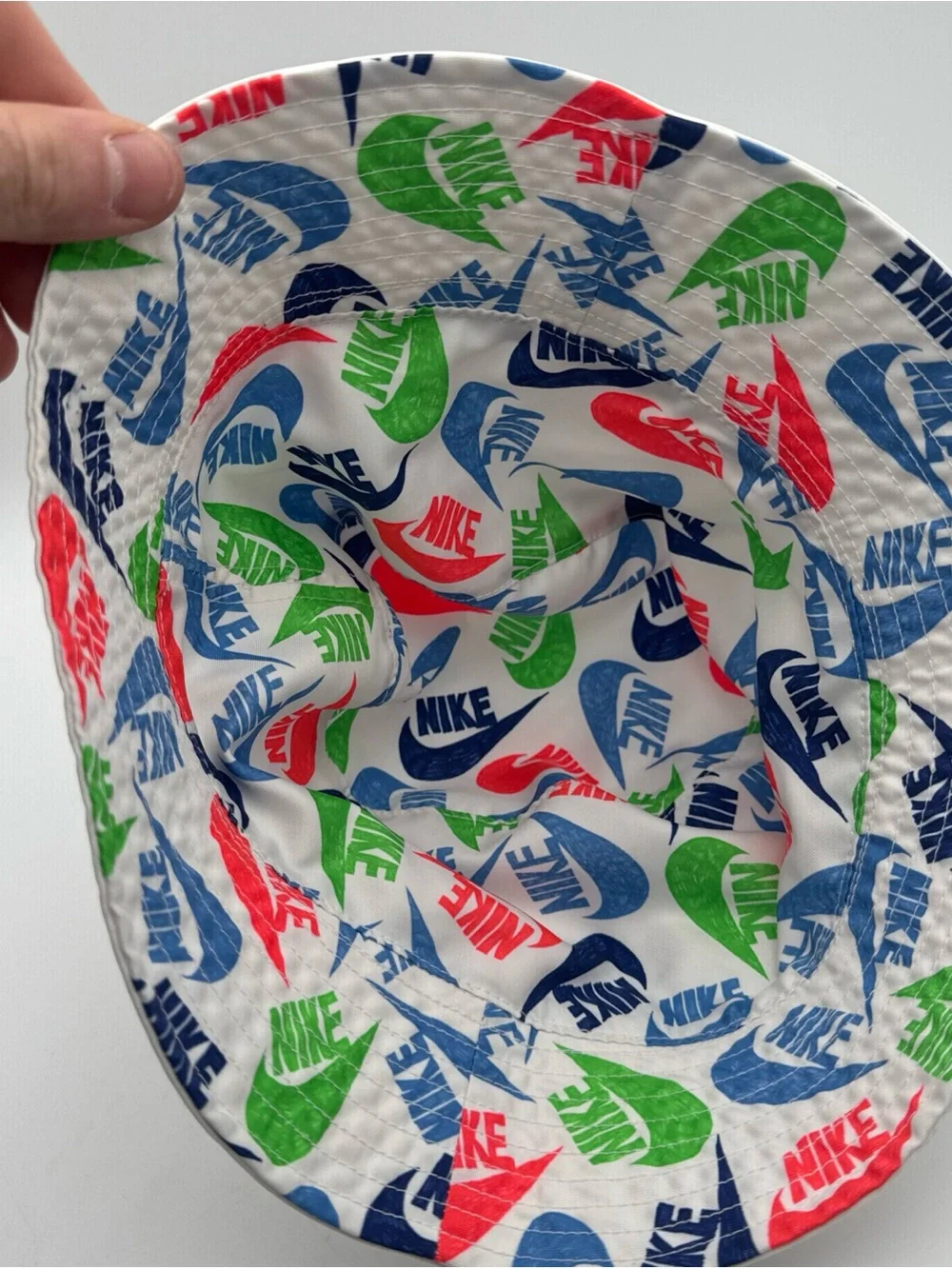 Nike Boys Reversible White AOP Bucket Hat - Size S/M